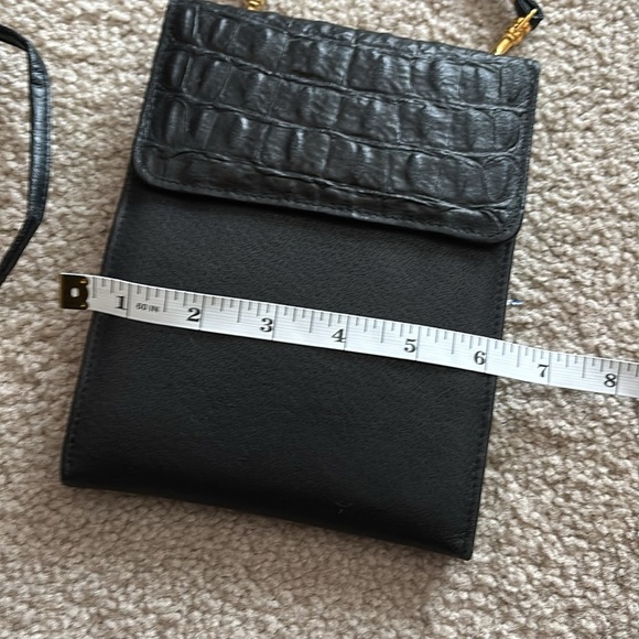 Vintage Genuine Leather Black Crossbody Bag - Picture 3 of 10